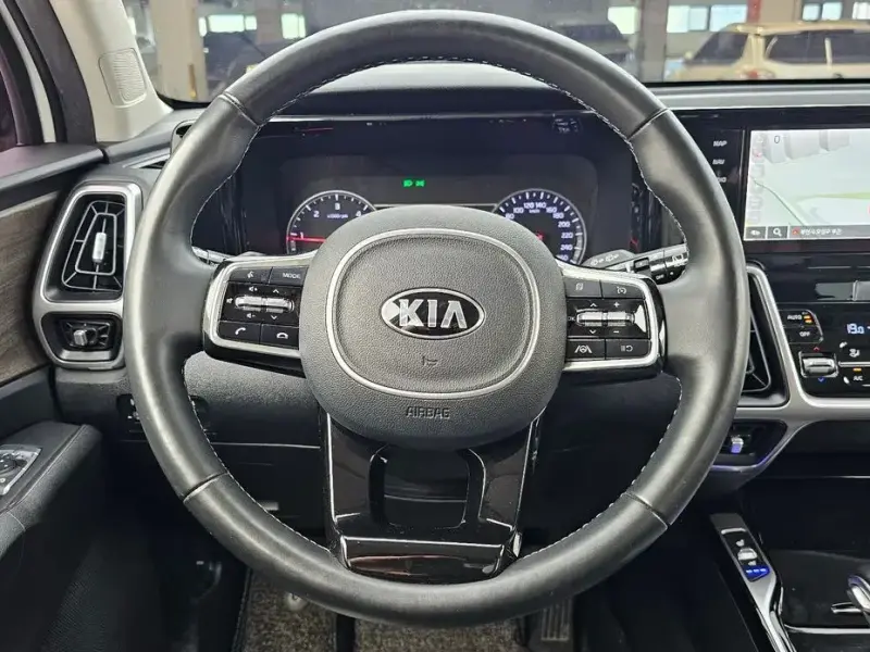2021 Kia Sorento с пробегом 136 308 км