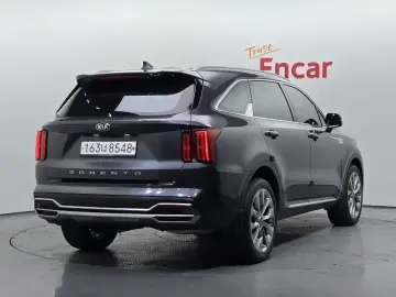 2020 Kia Sorento с пробегом 83 540 км