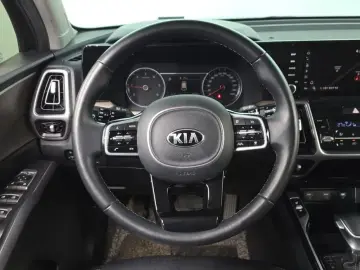 2020 Kia Sorento с пробегом 83 540 км