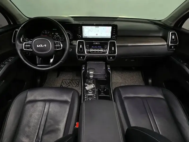 2022 Kia Sorento с пробегом 83 469 км