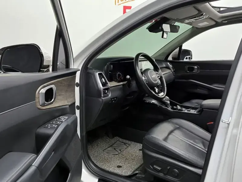 2022 Kia Sorento с пробегом 83 469 км