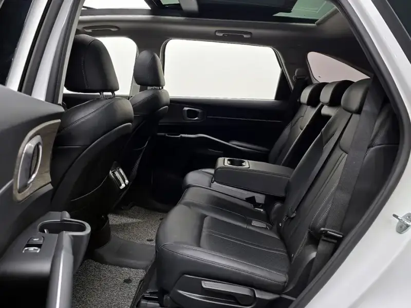 2022 Kia Sorento с пробегом 83 469 км