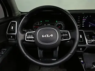 2022 Kia Sorento с пробегом 83 469 км