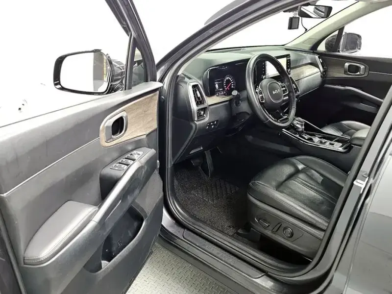 2022 Kia Sorento с пробегом 143 602 км