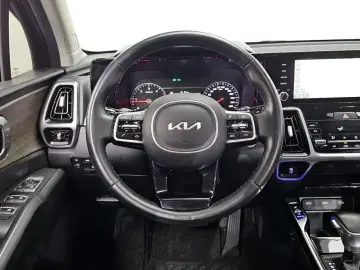 2022 Kia Sorento с пробегом 143 602 км