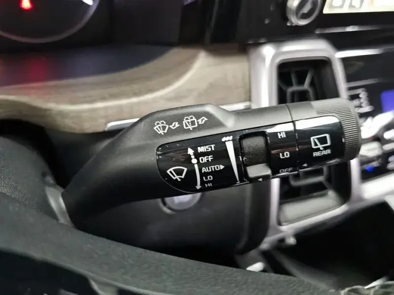 2022 Kia Sorento с пробегом 143 602 км