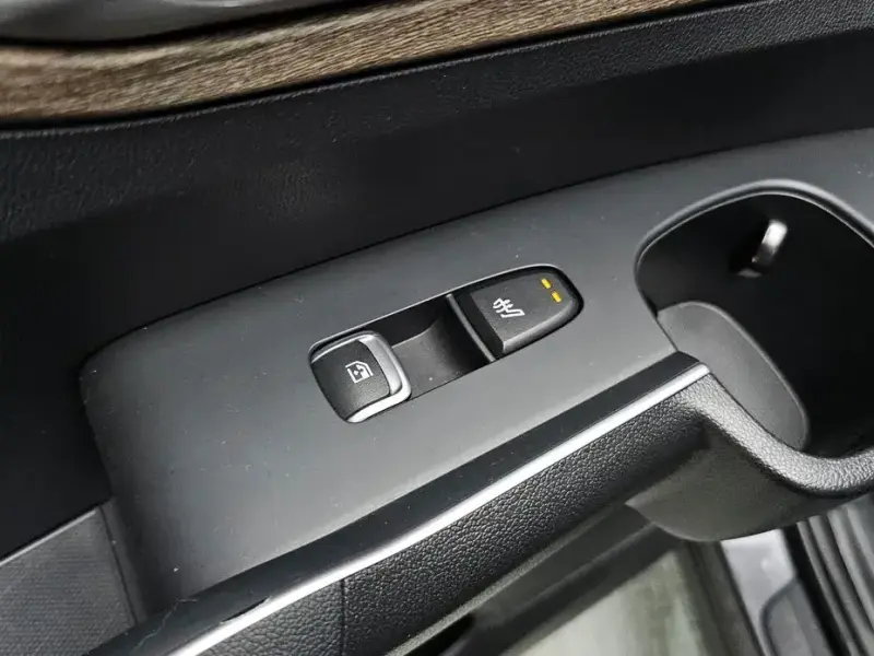 2022 Kia Sorento с пробегом 143 602 км