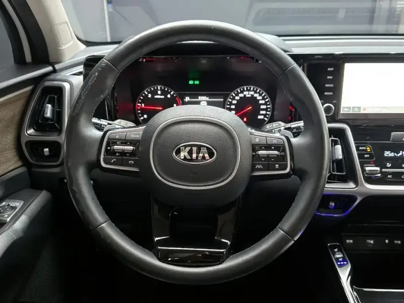 2020 Kia Sorento с пробегом 97 078 км