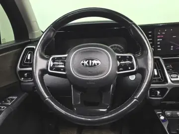 2020 Kia Sorento с пробегом 106 371 км
