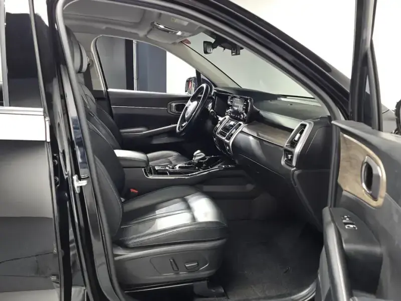 2021 Kia Sorento с пробегом 90 943 км