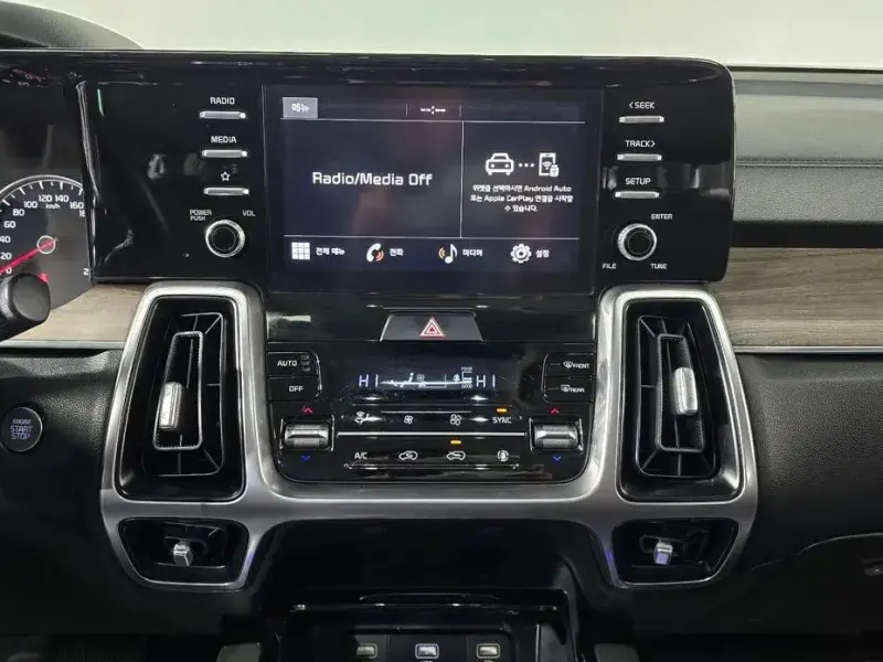 2021 Kia Sorento с пробегом 90 943 км