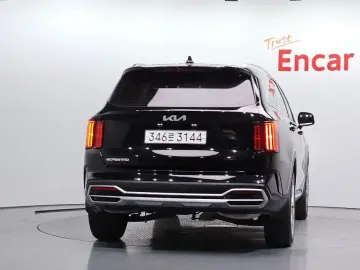2023 Kia Sorento с пробегом 20 892 км
