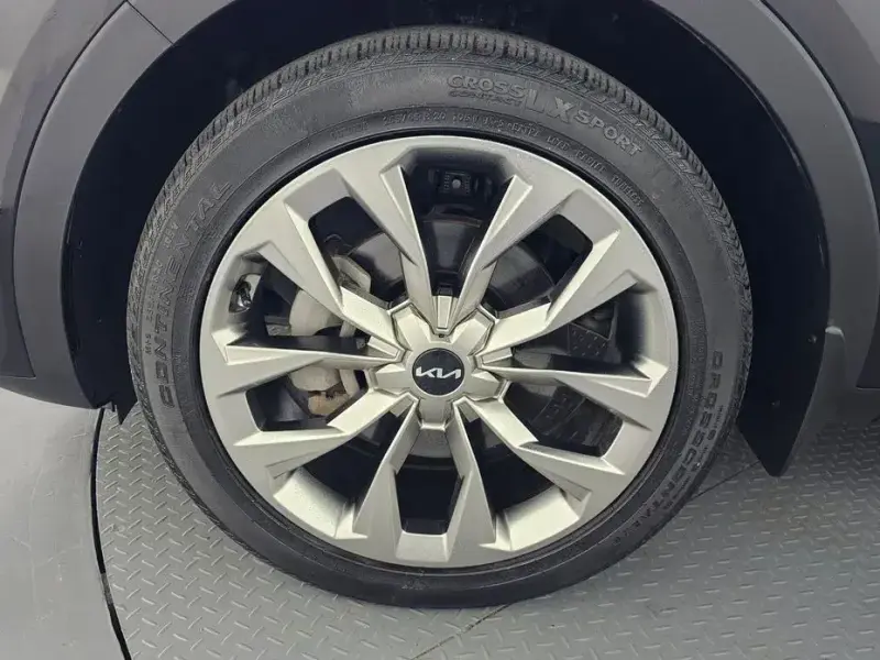2023 Kia Sorento с пробегом 20 892 км