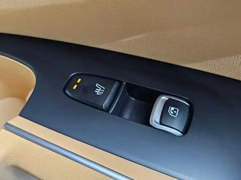 2023 Kia Sorento с пробегом 20 892 км
