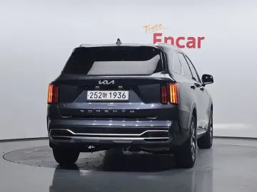 2022 Kia Sorento с пробегом 95 074 км