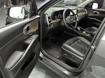 2022 Kia Sorento с пробегом 95 074 км