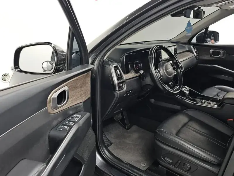 2022 Kia Sorento с пробегом 80 405 км