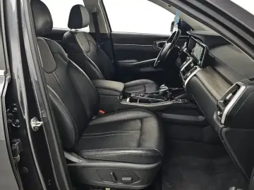 2022 Kia Sorento с пробегом 80 405 км
