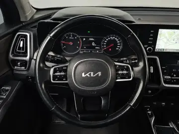 2022 Kia Sorento с пробегом 80 405 км