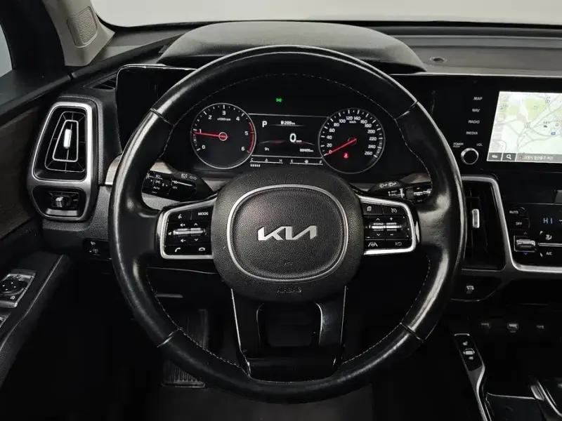 2022 Kia Sorento с пробегом 80 405 км