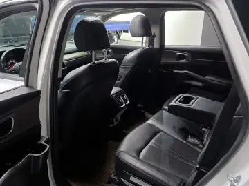 2022 Kia Sorento с пробегом 75 003 км