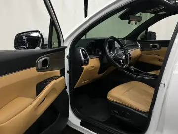 2022 Kia Sorento с пробегом 52 158 км