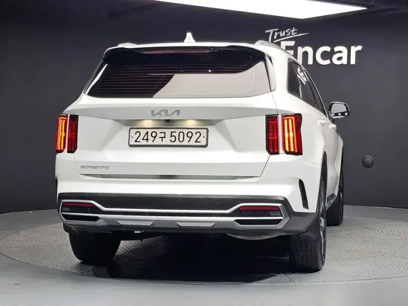 2023 Kia Sorento с пробегом 209 761 км