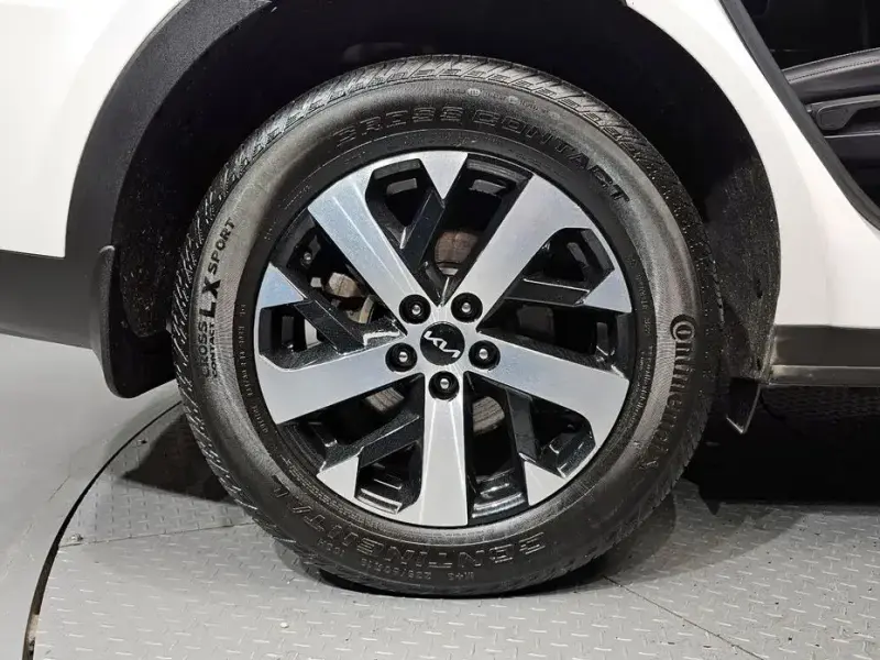 2023 Kia Sorento с пробегом 209 761 км