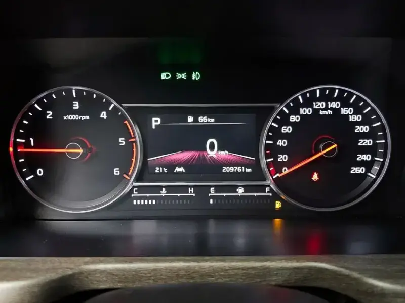 2023 Kia Sorento с пробегом 209 761 км