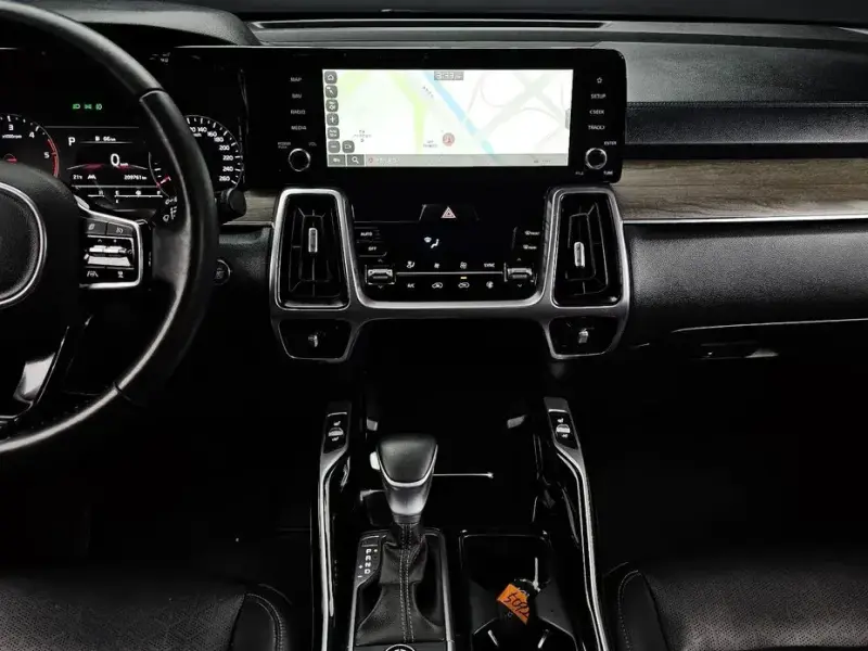 2023 Kia Sorento с пробегом 209 761 км