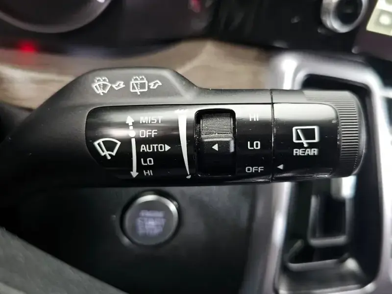 2023 Kia Sorento с пробегом 209 761 км