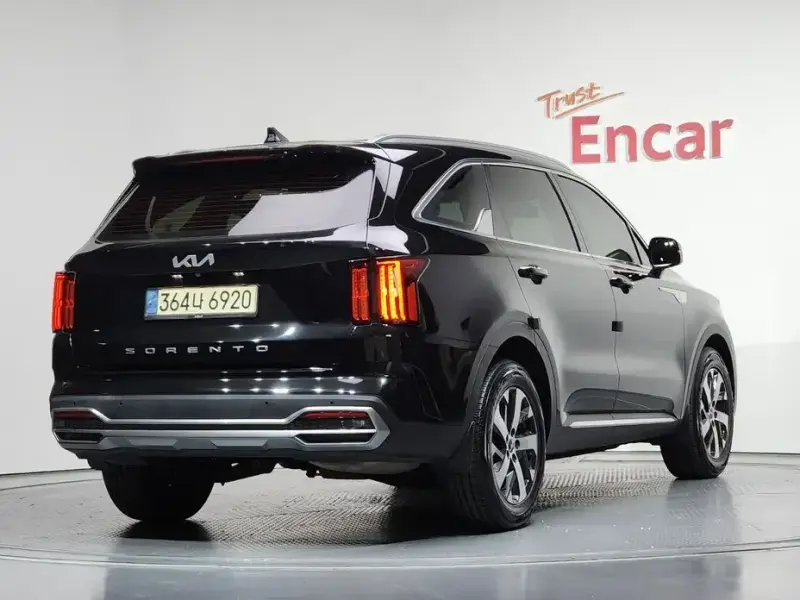 2021 Kia Sorento с пробегом 121 075 км