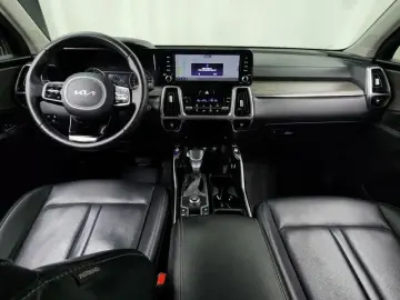 2021 Kia Sorento с пробегом 121 075 км