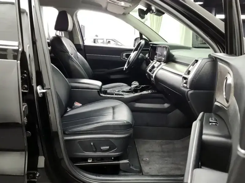 2021 Kia Sorento с пробегом 121 075 км