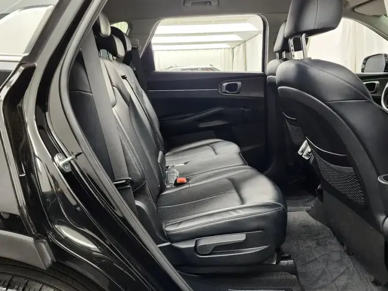 2021 Kia Sorento с пробегом 121 075 км