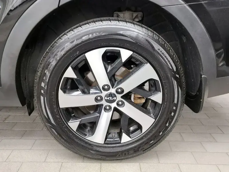 2021 Kia Sorento с пробегом 121 075 км