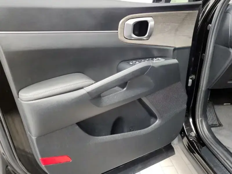 2021 Kia Sorento с пробегом 121 075 км