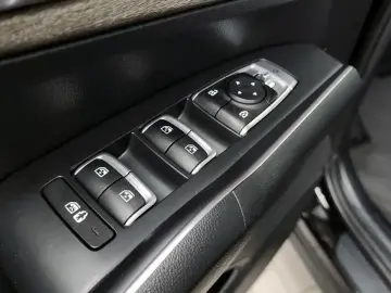 2021 Kia Sorento с пробегом 121 075 км