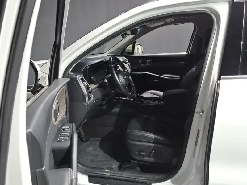 2021 Kia Sorento с пробегом 106 941 км