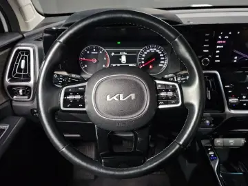 2021 Kia Sorento с пробегом 106 941 км