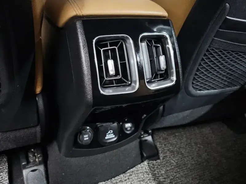2020 Kia Sorento с пробегом 114 850 км