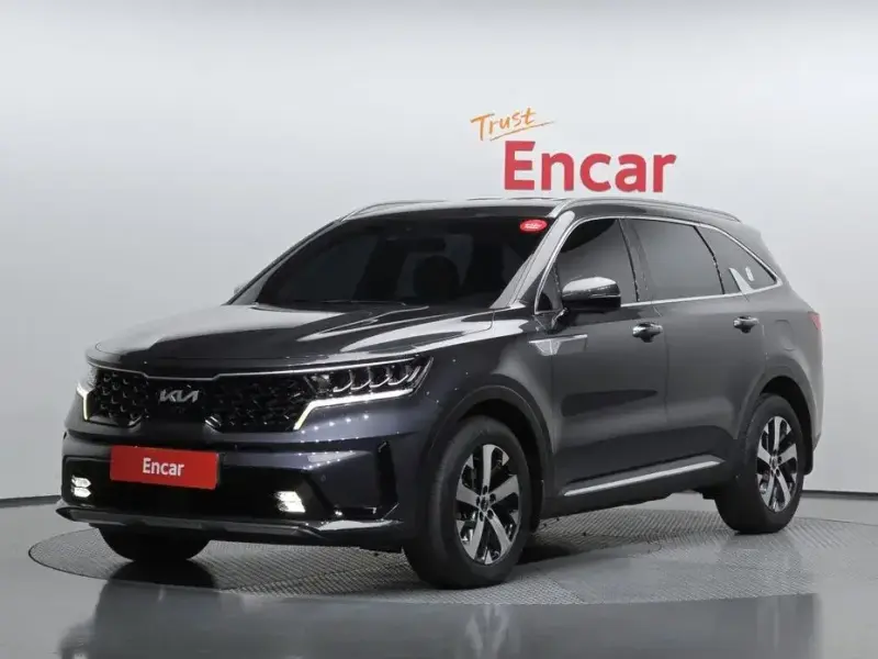 2023 Kia Sorento с пробегом 121 585 км