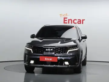 2023 Kia Sorento с пробегом 121 585 км