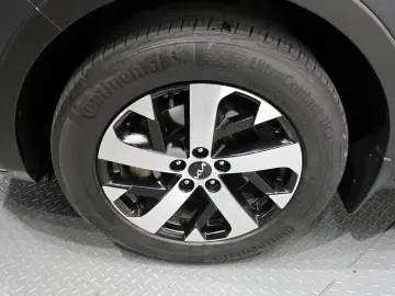 2023 Kia Sorento с пробегом 121 585 км