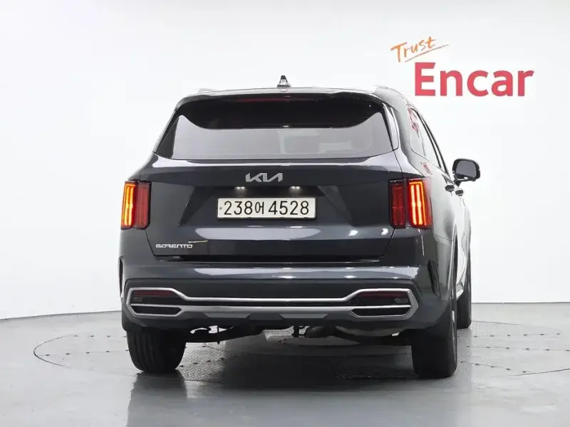 2023 Kia Sorento с пробегом 66 198 км