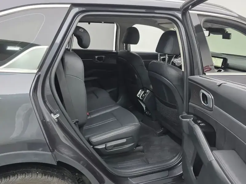 2023 Kia Sorento с пробегом 66 198 км