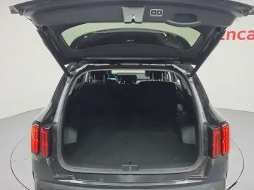 2023 Kia Sorento с пробегом 66 198 км