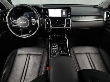 2022 Kia Sorento с пробегом 83 385 км