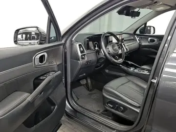 2022 Kia Sorento с пробегом 83 385 км