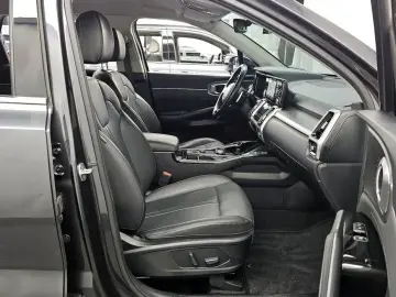 2022 Kia Sorento с пробегом 83 385 км